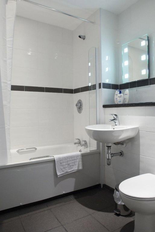 The Barns Hotel Cannock Ruang foto