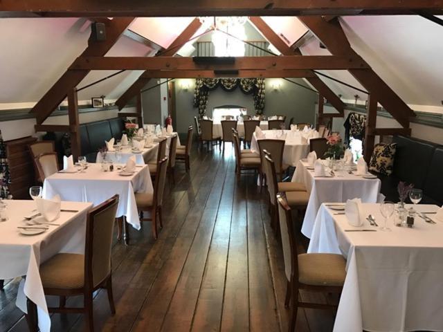 The Barns Hotel Cannock Bagian luar foto